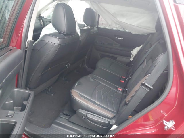 5N1DR3DJ1RC275508 Nissan Pathfinder Platinum 4wd