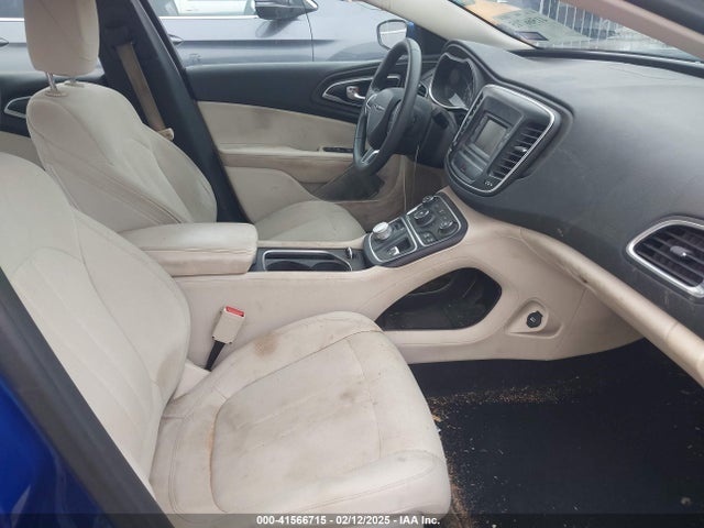 Chrysler 200 Limited 2015 1C3CCCAB5FN760835 Image 5