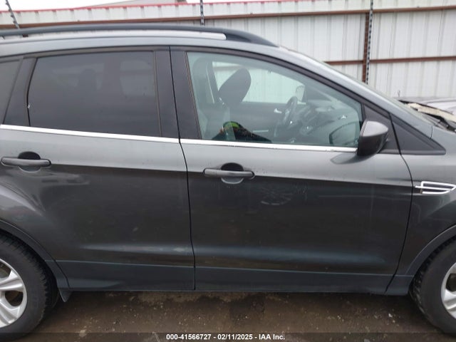 1FMCU0GX7GUB71377 Ford ESCAPE SE