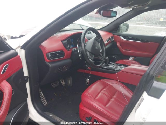 ZN661XUS9JX259573 Maserati Levante Gransport