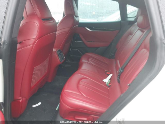 ZN661XUS9JX259573 Maserati Levante Gransport