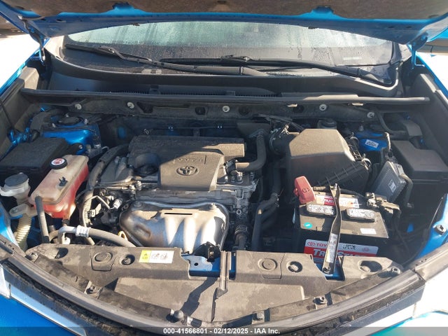 JTMWFREV9JJ169995 Toyota Rav4 Adventure/xle