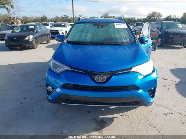 JTMWFREV9JJ169995 Toyota Rav4 Adventure/xle