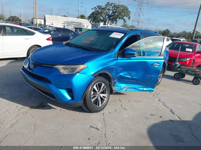JTMWFREV9JJ169995 Toyota Rav4 Adventure/xle