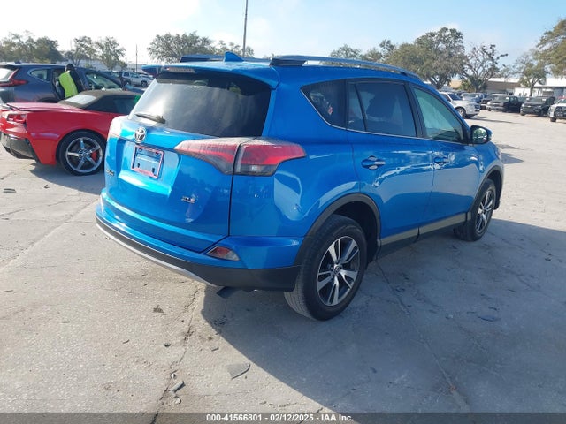 JTMWFREV9JJ169995 Toyota Rav4 Adventure/xle