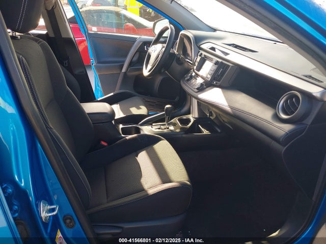 JTMWFREV9JJ169995 Toyota Rav4 Adventure/xle