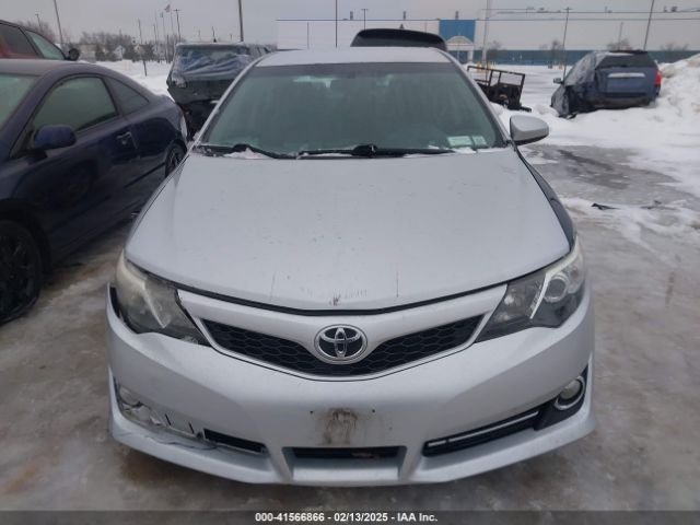 4T1BF1FKXEU398075 Toyota CAMRY SE