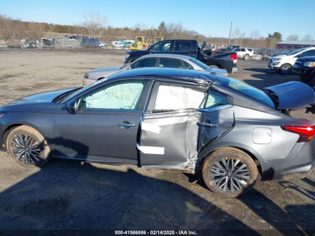 1N4BL4DW2SN338887 Nissan Altima Sv Awd