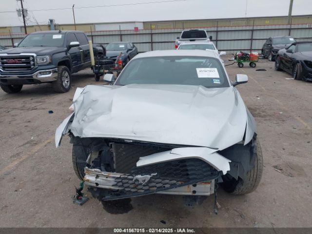 1FA6P8AM3G5266234 Ford Mustang V6