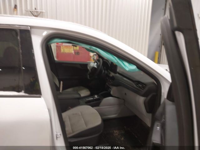 2023 FORD ESCAPE 1FMCU0GN6PUB33475 Photo 4