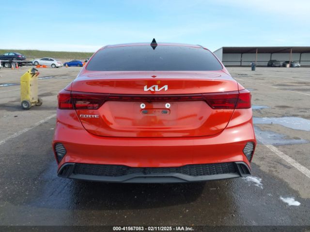 3KPF24AD8NE466318 KIA Forte Lxs