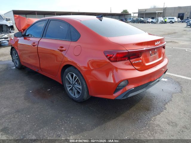 3KPF24AD8NE466318 KIA Forte Lxs