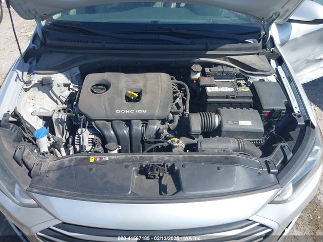 Hyundai ELANTRA SE 2018 5NPD74LF7JH318996 Image 10