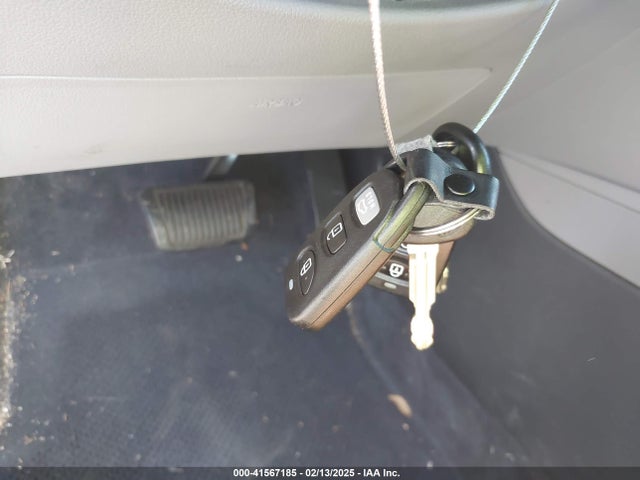 Hyundai ELANTRA SE 2018 5NPD74LF7JH318996 Image 11