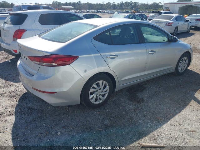 Hyundai ELANTRA SE 2018 5NPD74LF7JH318996 Image 4