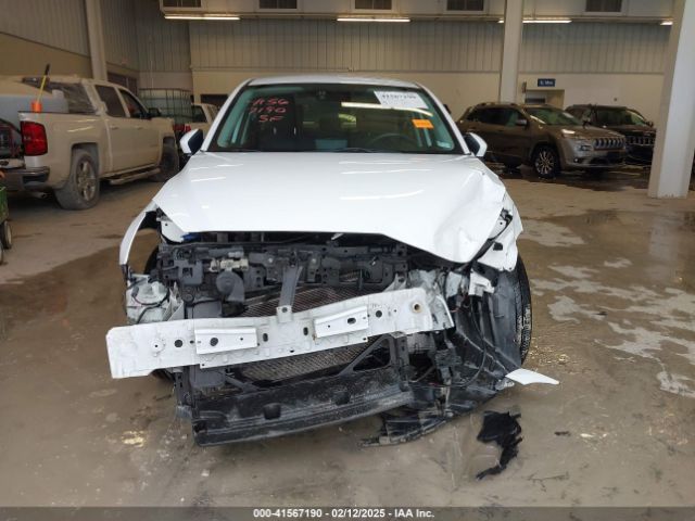 3MYDLBYV6JY321229 Toyota YARIS IA