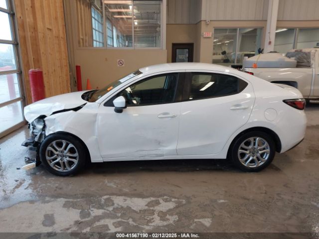 3MYDLBYV6JY321229 Toyota YARIS IA