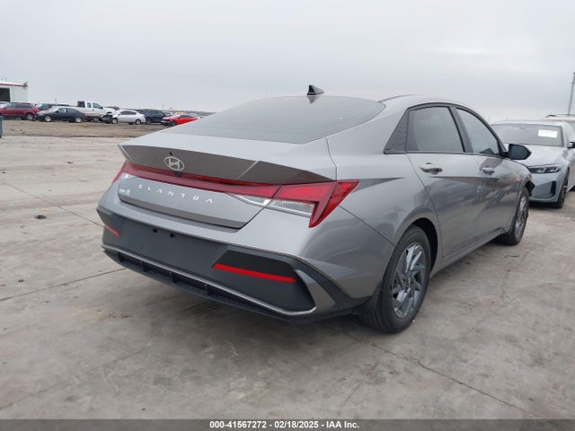 Hyundai ELANTRA SEL 2024 KMHLM4DG9RU806355 Image 4