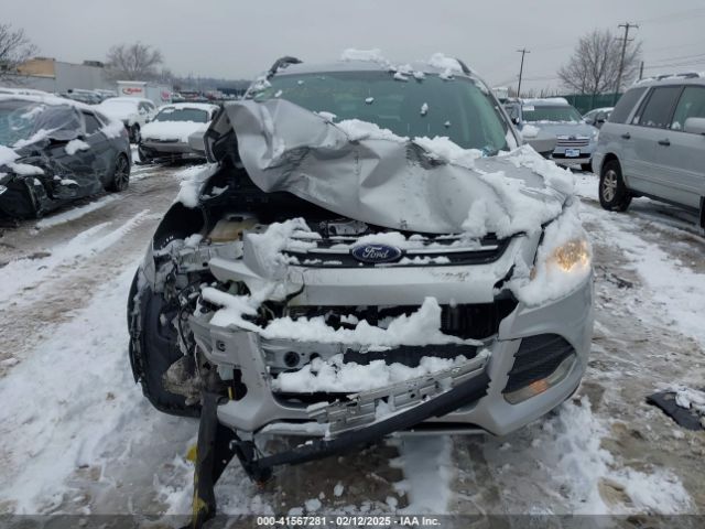 1FMCU9GX0EUE20054 Ford ESCAPE SE