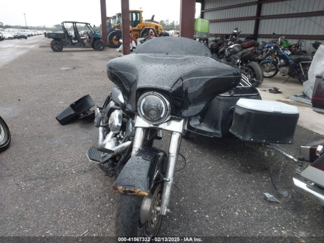 2012 HARLEY-DAVIDSON FLHTCU 1HD1FCM14CB677096 Photo 4