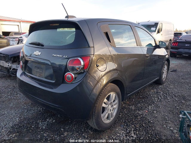 1G1JC6SH9F4110315 Chevrolet Sonic Lt Auto