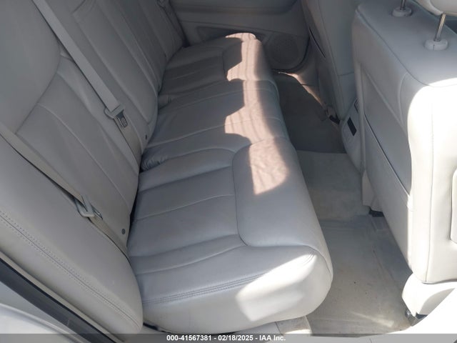 2010 CADILLAC DTS 1G6KD5EY2AU104673 Photo 7