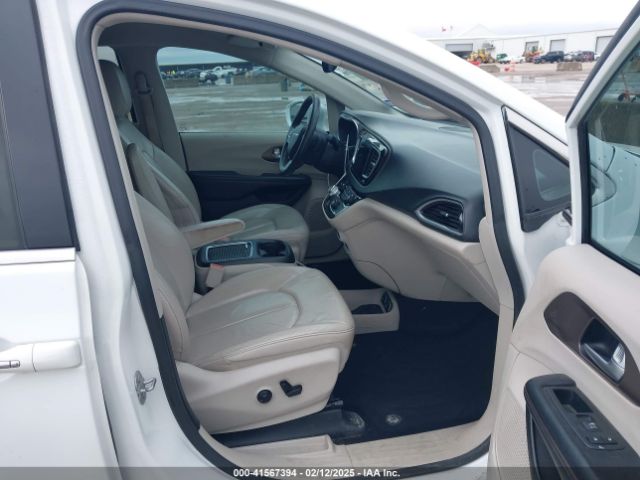 2018 CHRYSLER PACIFICA 2C4RC1EG5JR247886 Photo 4