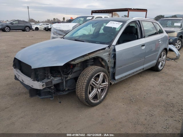 2013 AUDI A3 WAUKJAFM8DA023691 Photo 1