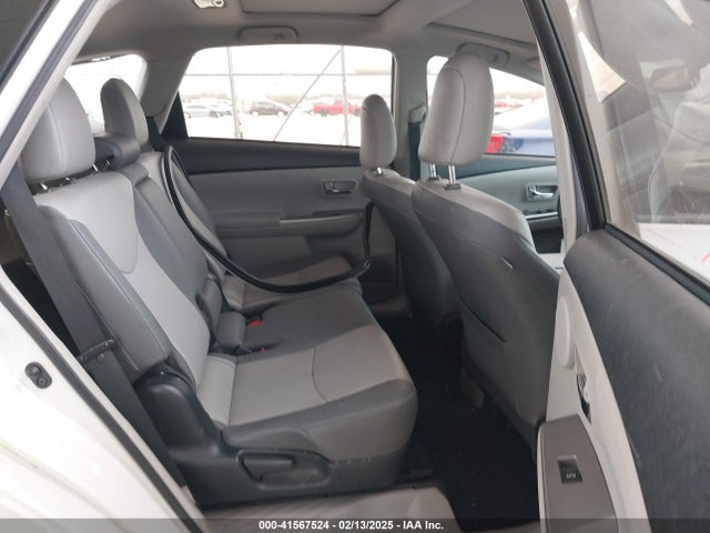 JTDZN3EU0HJ071095 Toyota PRIUS V
