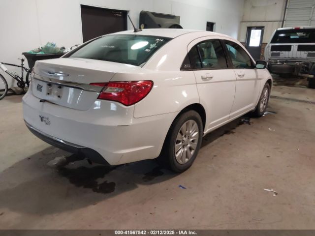 2014 CHRYSLER 200 1C3CCBAB7EN168345 Photo 3