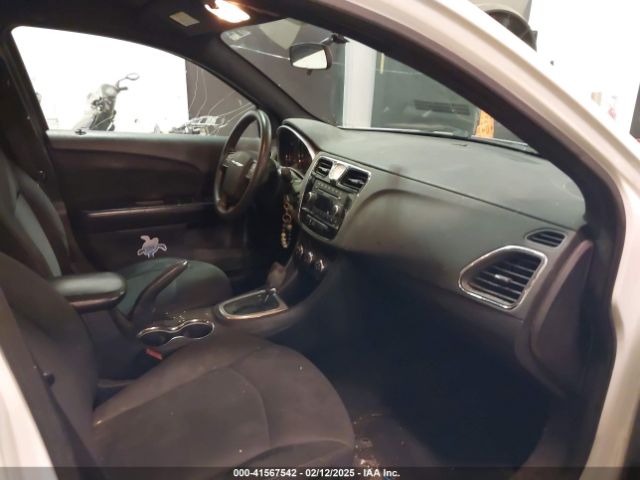 2014 CHRYSLER 200 1C3CCBAB7EN168345 Photo 4