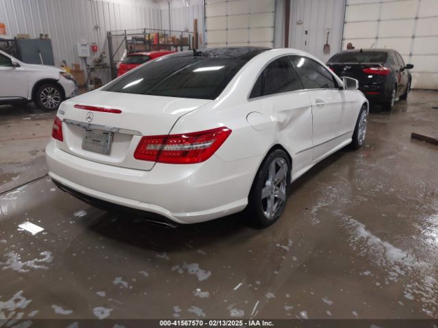 2011 MERCEDES-BENZ E 550 WDDKJ7CB4BF069405 Photo 3