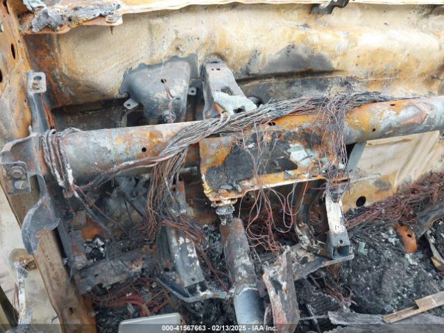 3GCPWCED9MG110248 Chevrolet Silverado 1500 2wd  Short Bed Lt