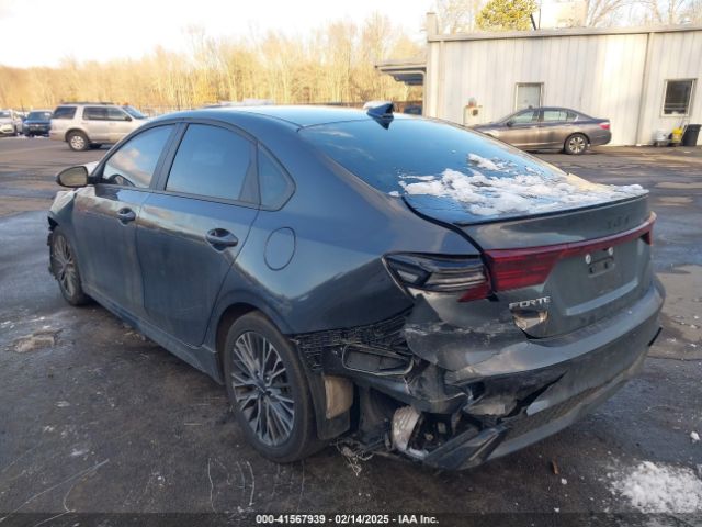 3KPF54AD3PE520859 KIA Forte Gt-line