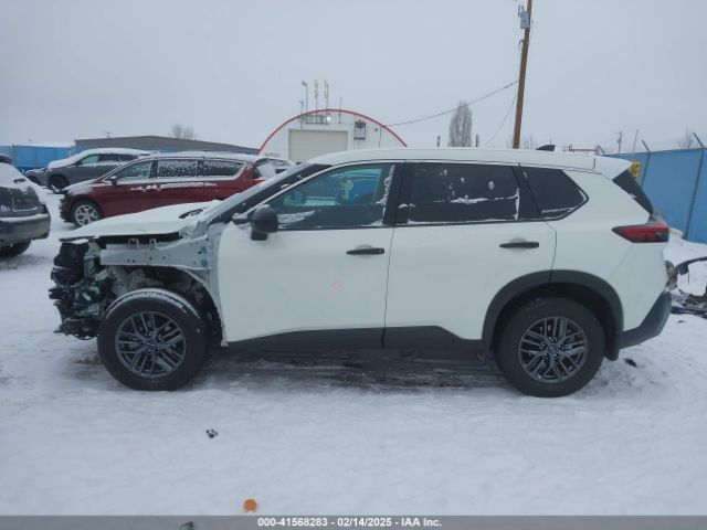 5N1BT3AB9PC774091 Nissan Rogue S Intelligent Awd