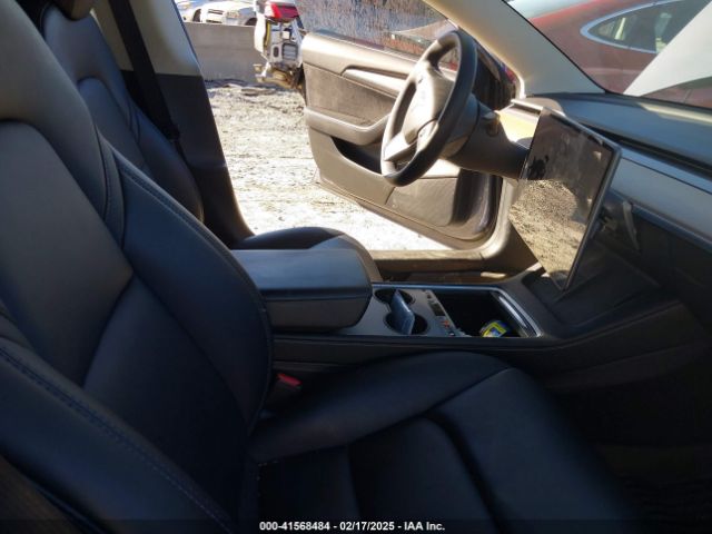 5YJ3E1EB1NF136788 Tesla Model 3 Long Range Dual Motor All-wheel Drive