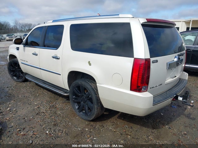 2007 CADILLAC ESCALADE ESV 1GYFK66877R171879 Photo 2
