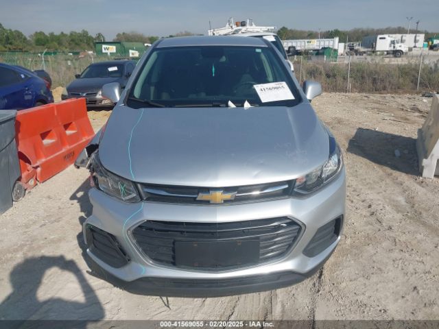 3GNCJKSB1LL118027 Chevrolet Trax Fwd Ls