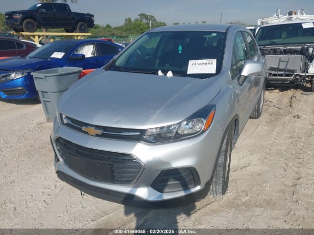 3GNCJKSB1LL118027 Chevrolet Trax Fwd Ls