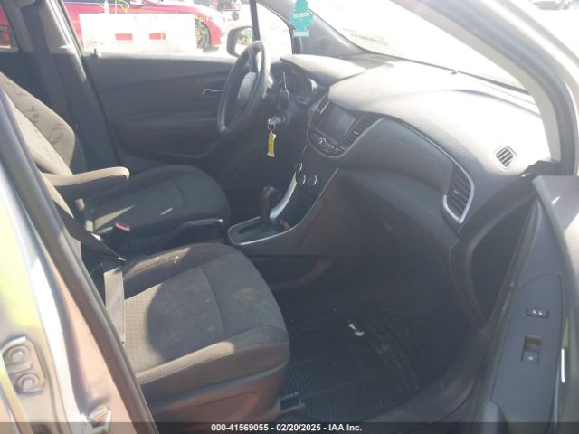 3GNCJKSB1LL118027 Chevrolet Trax Fwd Ls