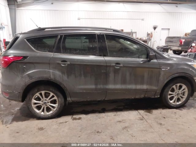 1FMCU9HD3KUA63632 Ford ESCAPE SEL