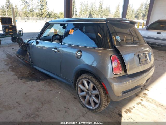 2004 MINI COOPER S WMWRE334X4TD80946 Photo 2