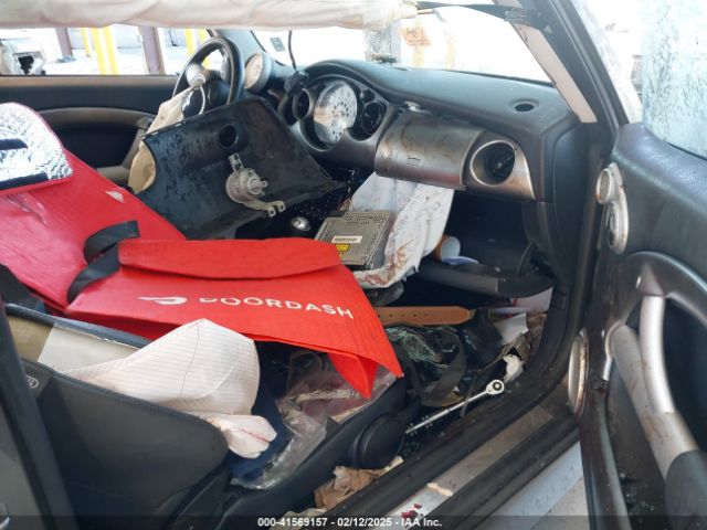 2004 MINI COOPER S WMWRE334X4TD80946 Photo 4