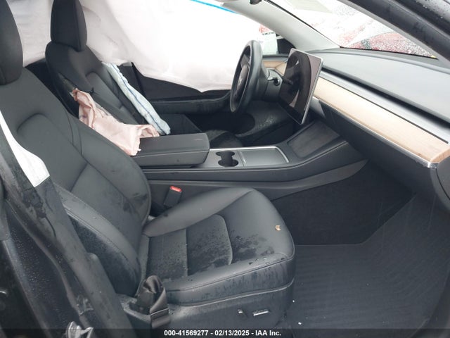 2024 TESLA MODEL Y 7SAYGDEE5RA241433 Photo 4