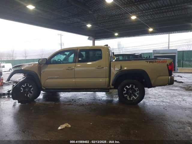 3TMCZ5AN7KM192298 Toyota Tacoma Trd Off Road