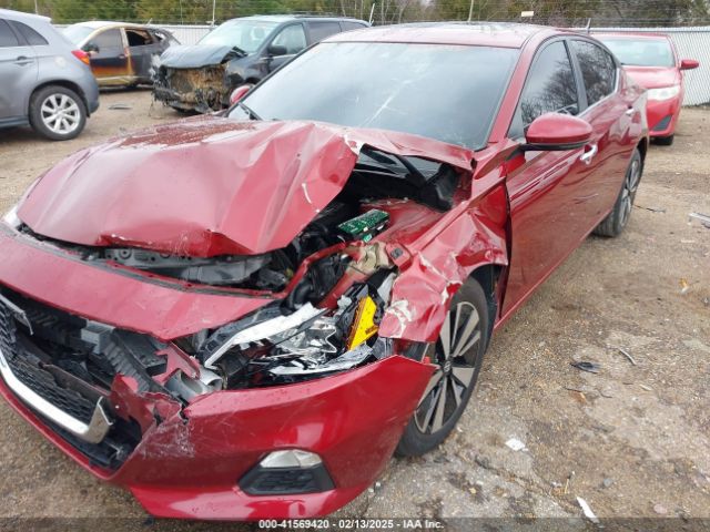 1N4BL4DWXNN339712 Nissan Altima Sv Intelligent Awd