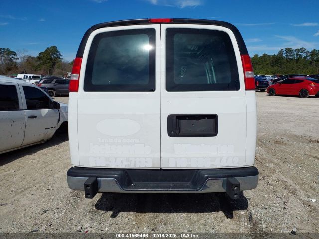 1GTW7AFG8L1198129 GMC Savana Cargo Rwd 2500 Regular Wheelbase Work Van