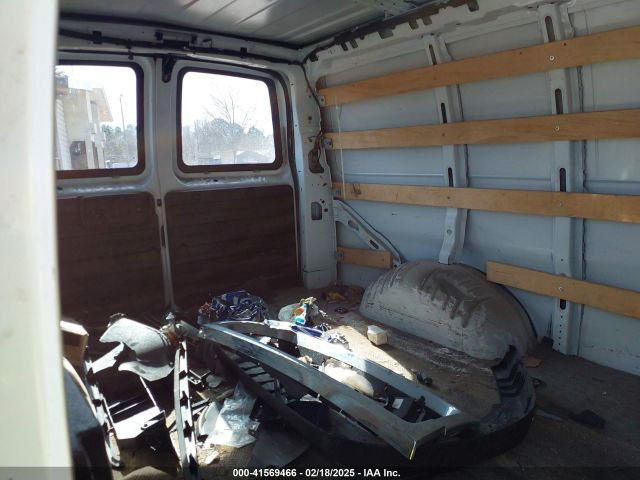 1GTW7AFG8L1198129 GMC Savana Cargo Rwd 2500 Regular Wheelbase Work Van