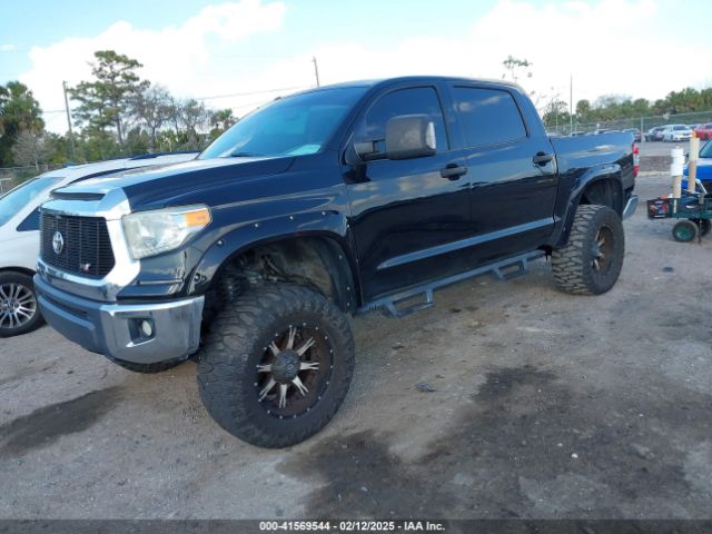 5TFDW5F17EX402772 Toyota Tundra Sr5 5.7l V8