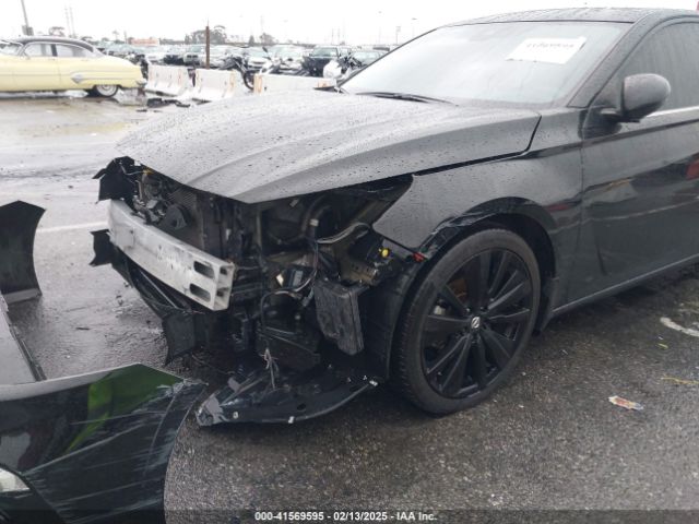1N4BL4CV8NN418773 Nissan Altima Sr Fwd